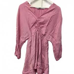 Stylish Pink Blouse with Gathered Detail